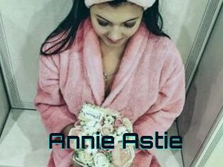 Annie_Astie