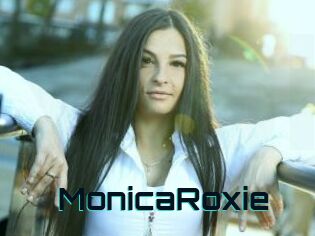 MonicaRoxie