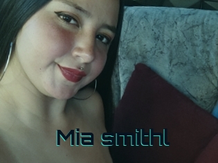 Mia_smithl