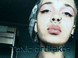 Toxic_artifakts