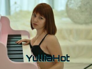 YulliaHot